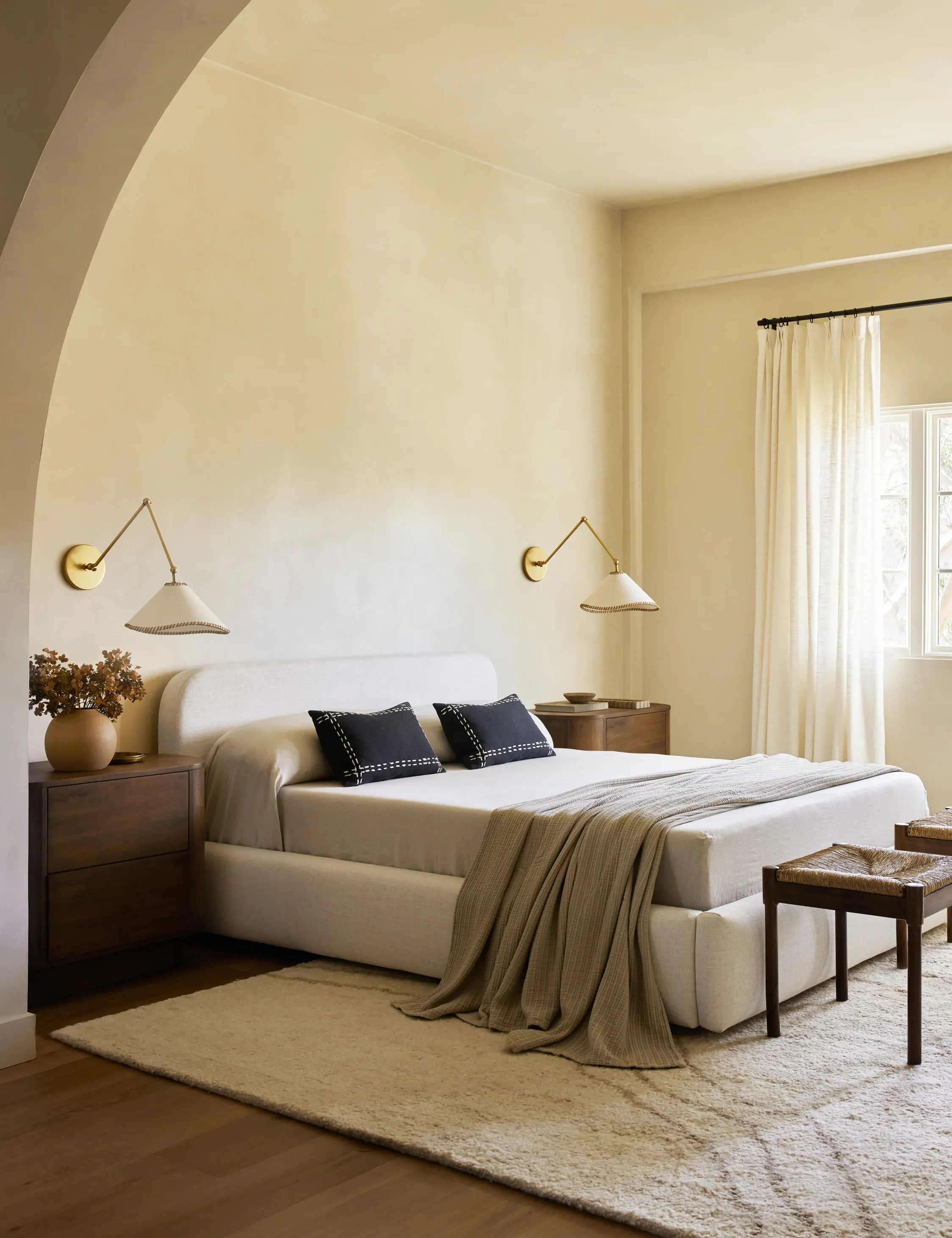 Plaster Walls & Sconces