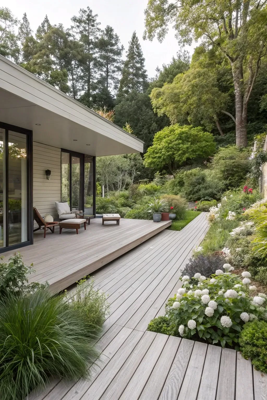 Pergola Lounge & Fire Pit
